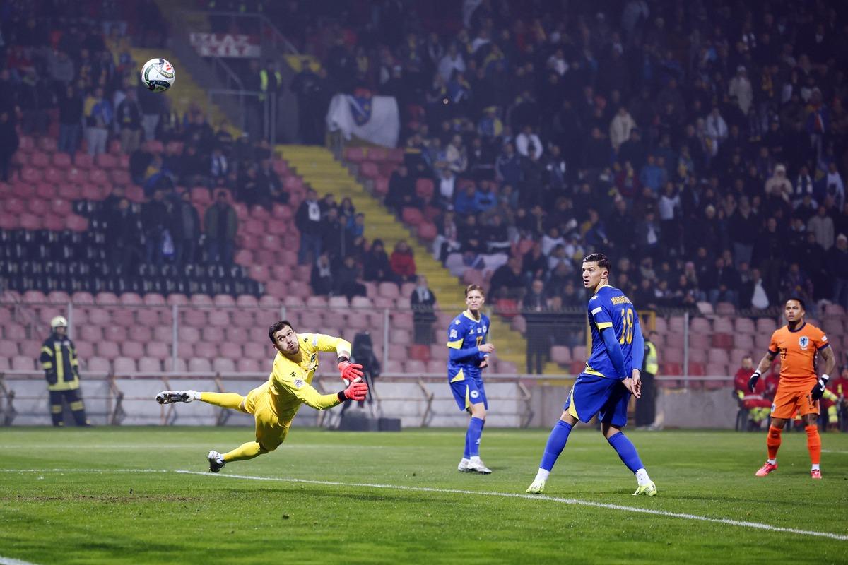 更是整个团 更是整个团