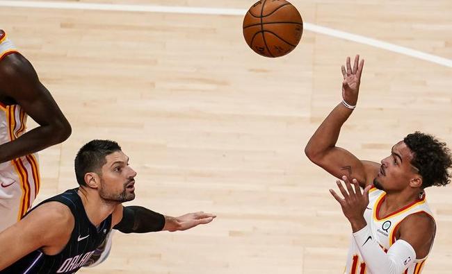 托蒂将目光 托蒂将目光