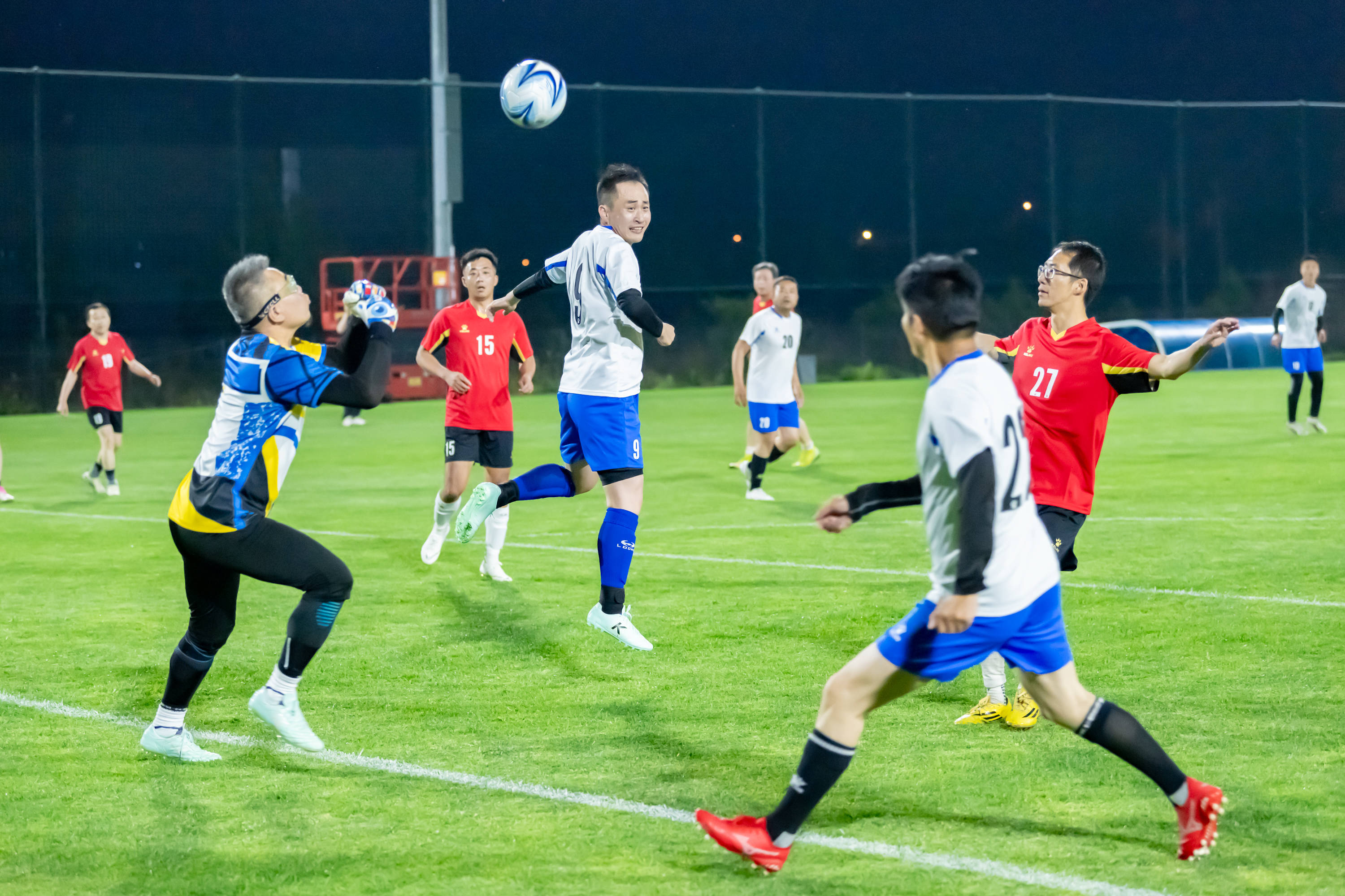 验丰富的强 验丰富的强