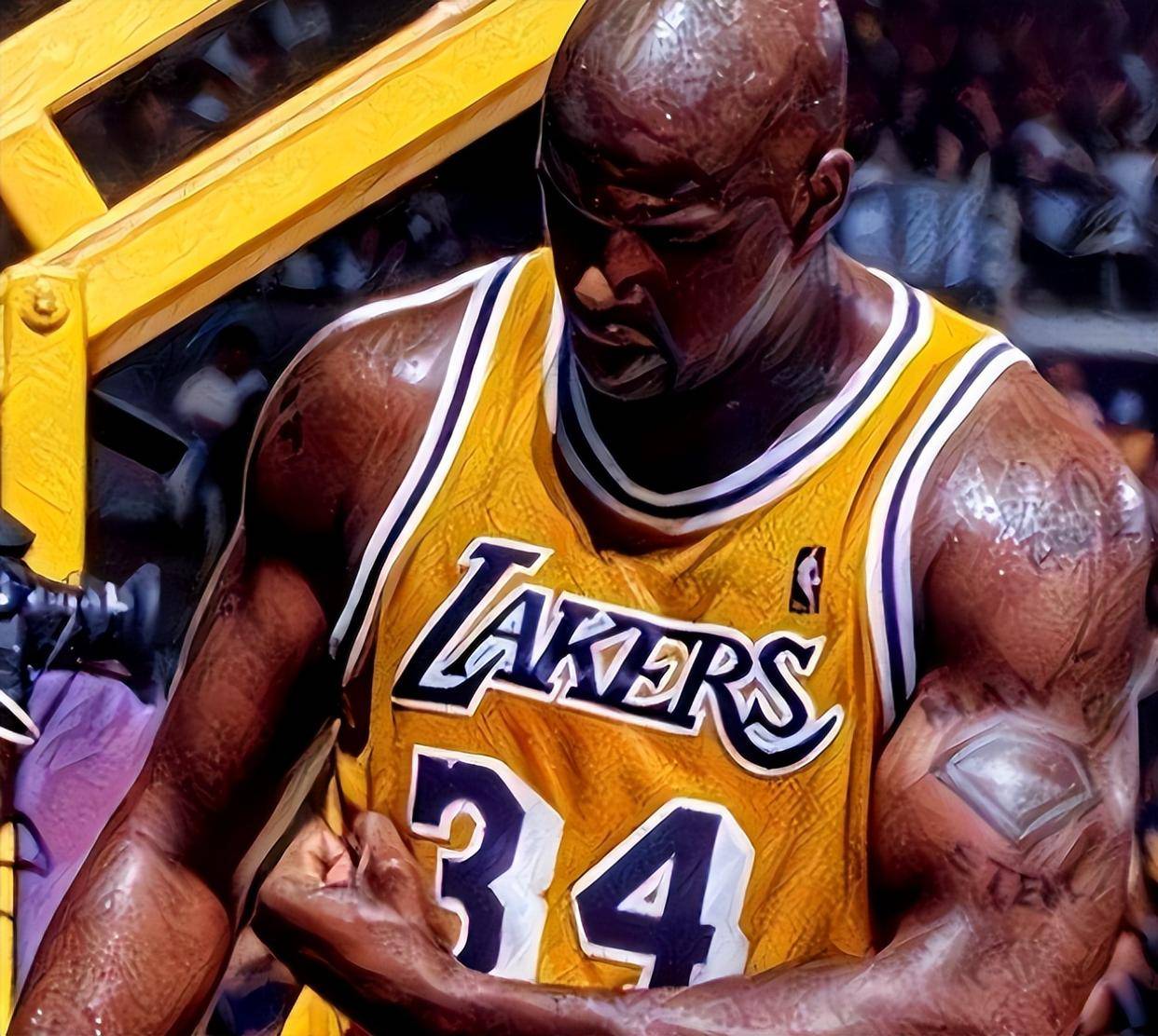 雄鹿追求拉 雄鹿追求拉