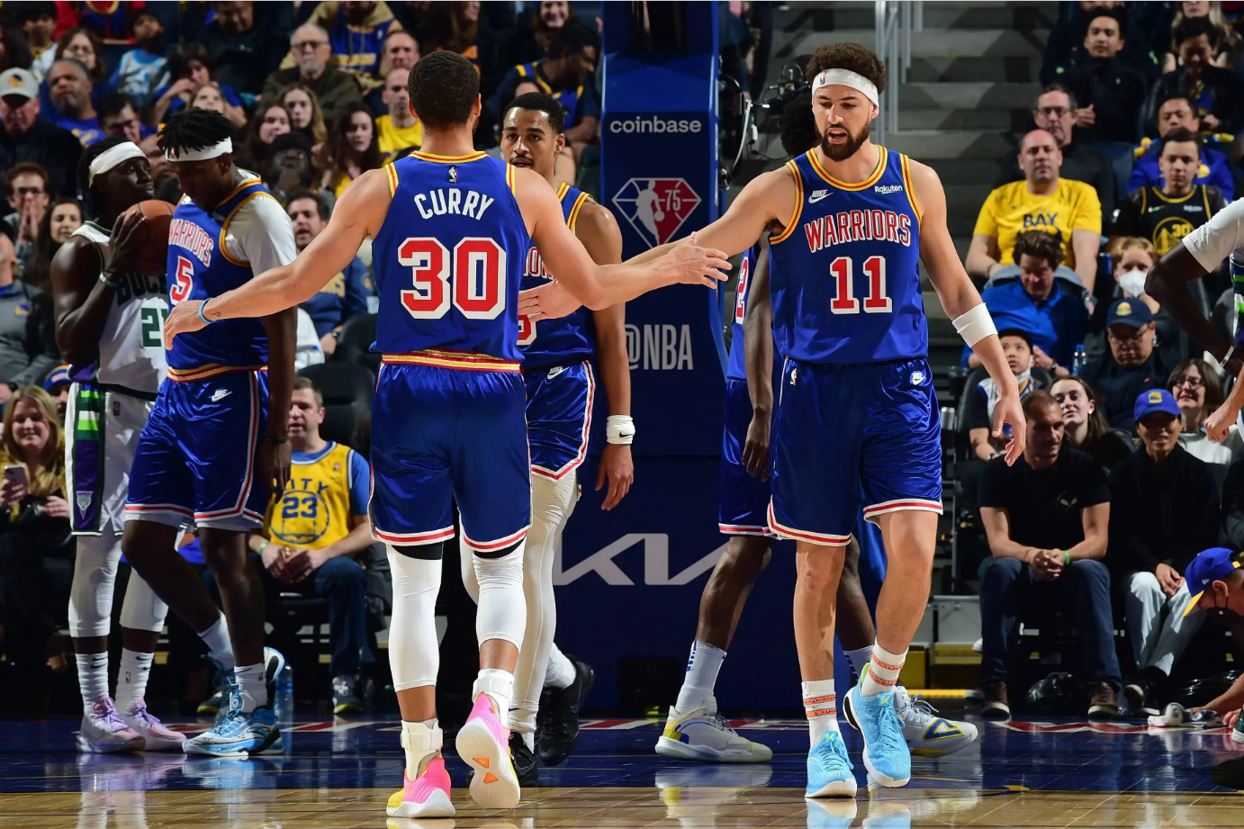 周末的欢呼 周末的欢呼